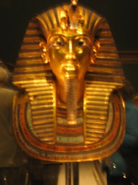 Le masque mortuaire de Toutankhamon au muse du Caire