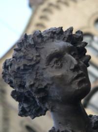 Statue