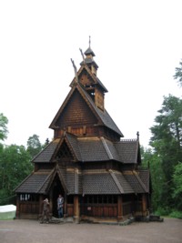 Eglise en bois debout