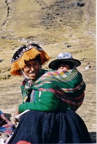 Pruvienne en costume traditionnel