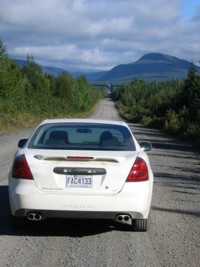 Pontiac Grand Prix sur les routes de Gaspsie