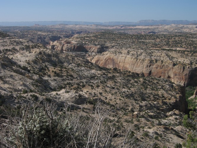 En chemin entre Bryce Canyon et Capitol Reef